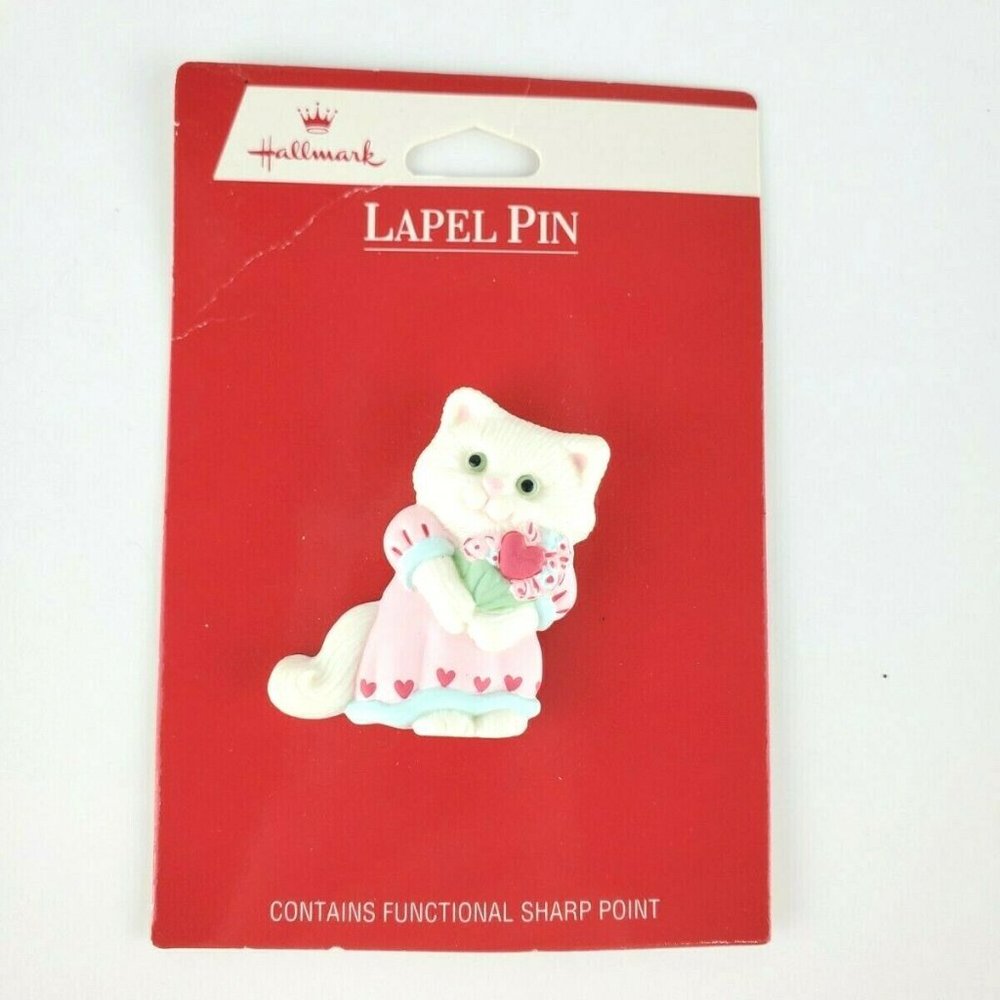 Vintage Hallmark Valentine Pin Lapel 1.5" Cat Kitten Kitty Heart White 1980s NEW